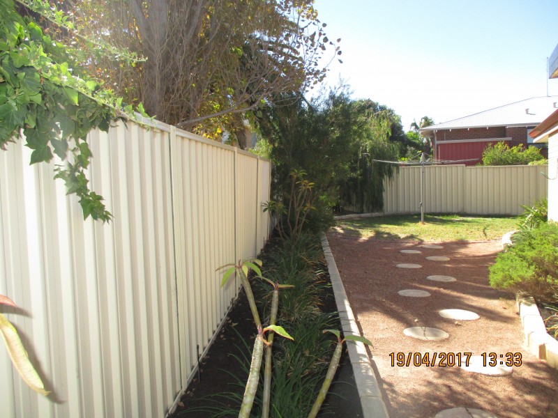 37B Admiralty Crescent, Halls Head WA 6210