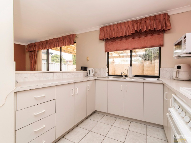 1/99 Ormsby Terrace, Silver Sands WA 6210