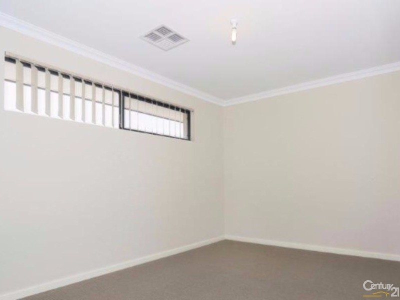 23 Stevenson Street, Dudley Park WA 6210