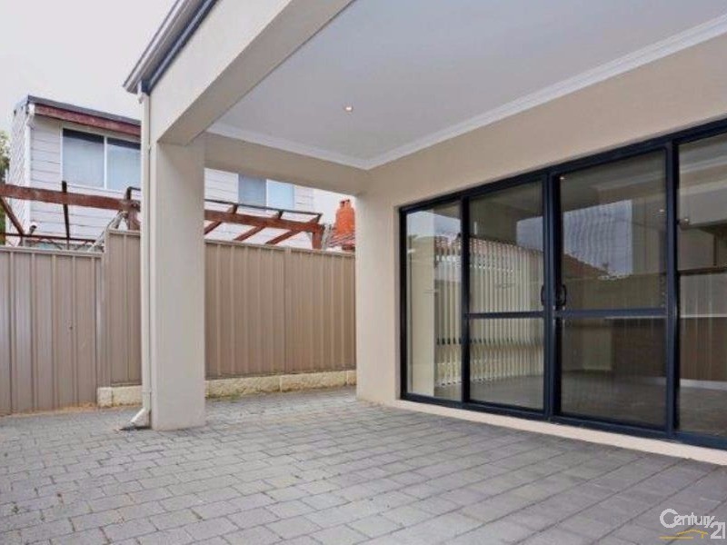 23 Stevenson Street, Dudley Park WA 6210
