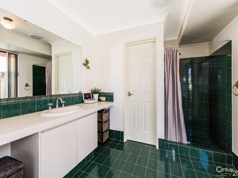 35 Federation Drive, Singleton WA 6175