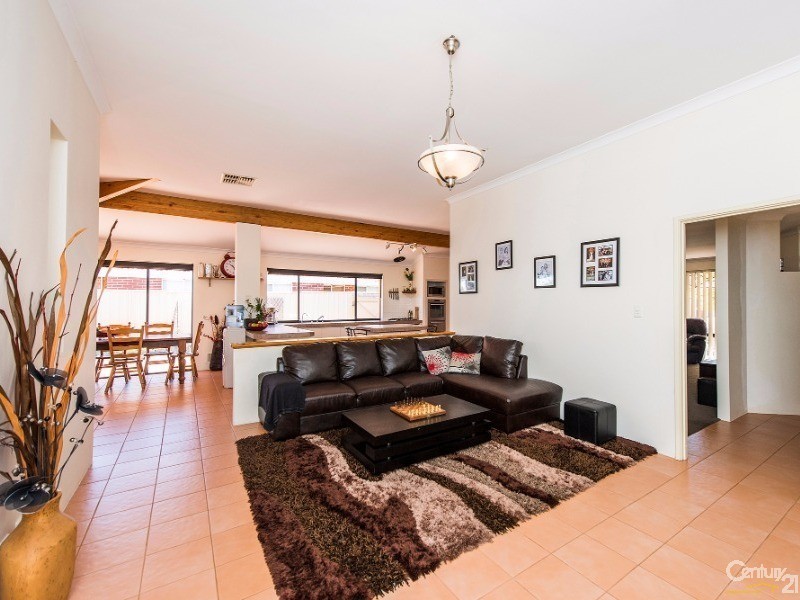 35 Federation Drive, Singleton WA 6175