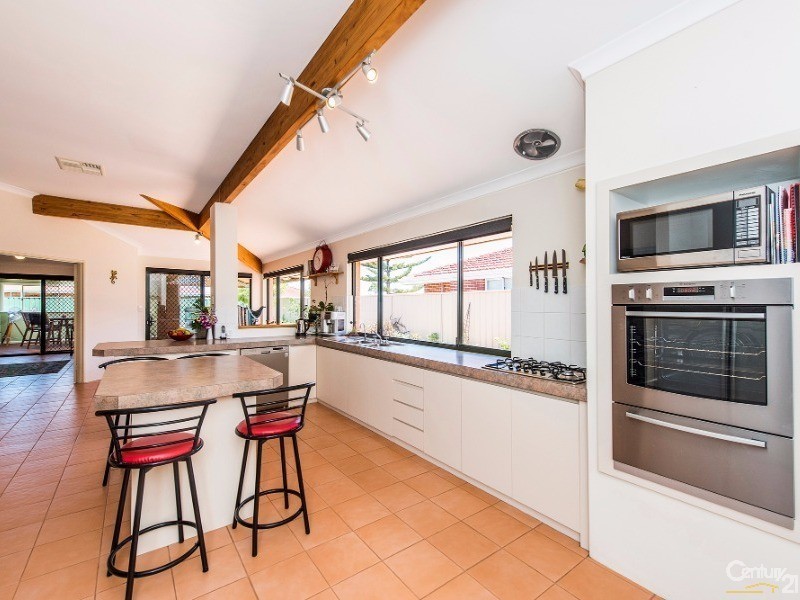 35 Federation Drive, Singleton WA 6175