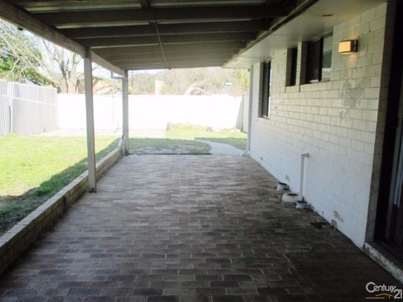 6 Kingia Place, Pinjarra WA 6208