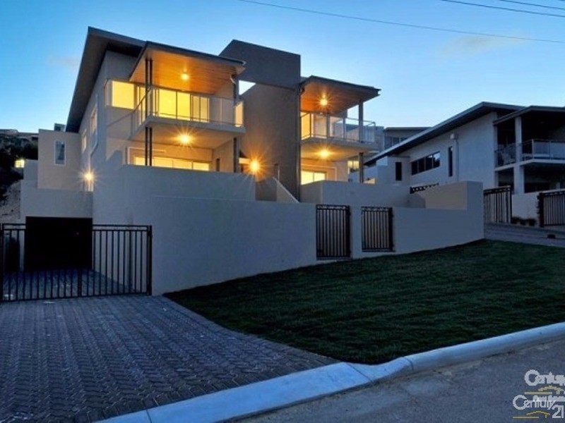 21A Oversby Street, Halls Head WA 6210