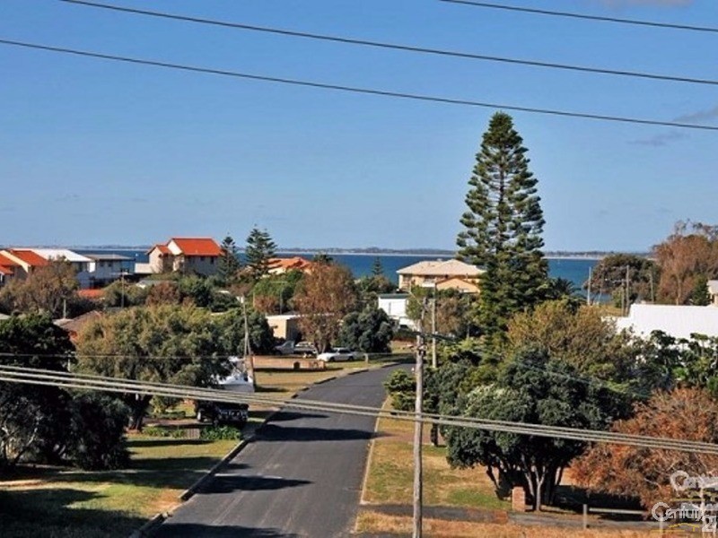 21A Oversby Street, Halls Head WA 6210