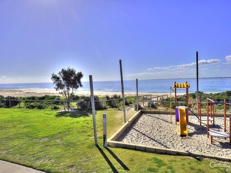 21A Oversby Street, Halls Head WA 6210