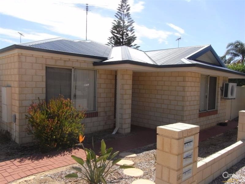 1/40 Davey Street, Mandurah WA 6210