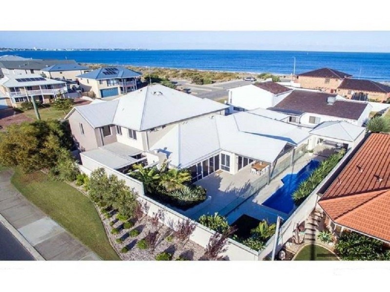 4 Acheron Road, San Remo WA 6210