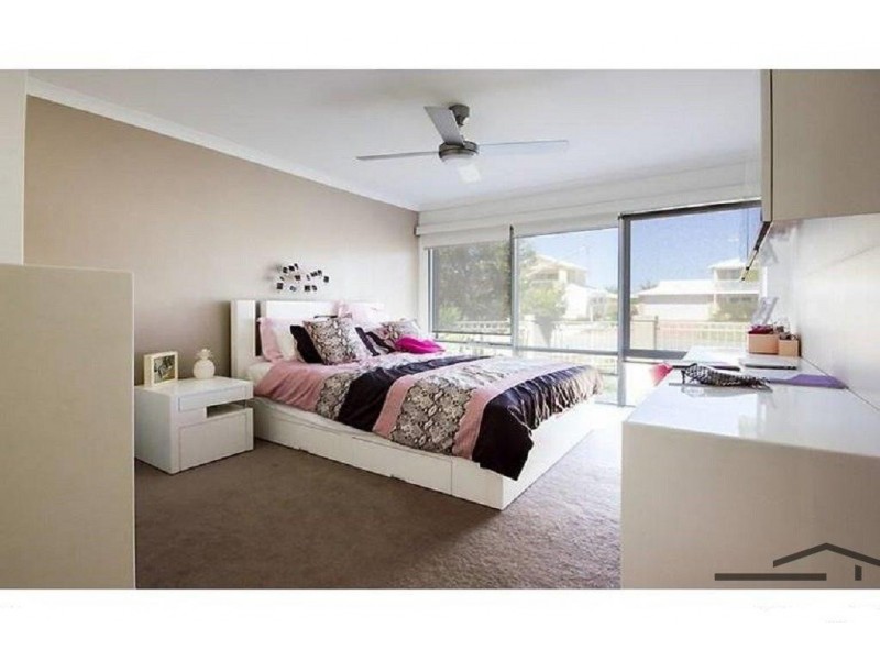 4 Acheron Road, San Remo WA 6210