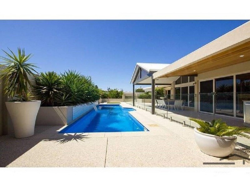 4 Acheron Road, San Remo WA 6210