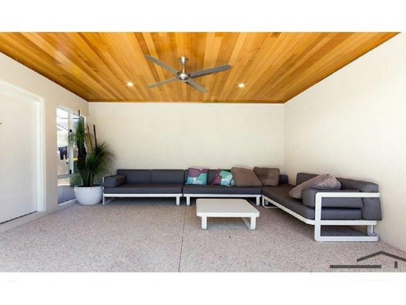 4 Acheron Road, San Remo WA 6210