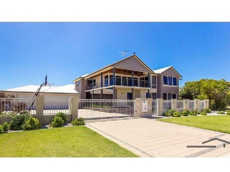 4 Acheron Road, San Remo WA 6210