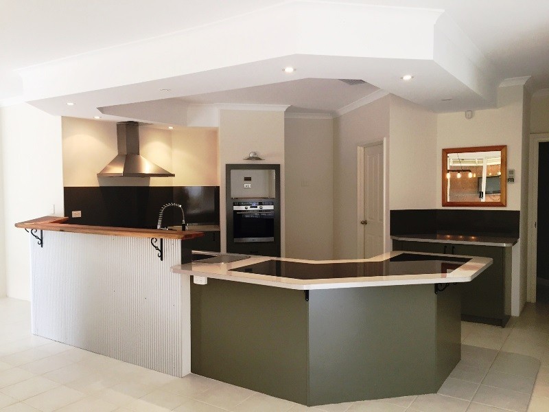 11 Cordia Way, Halls Head WA 6210