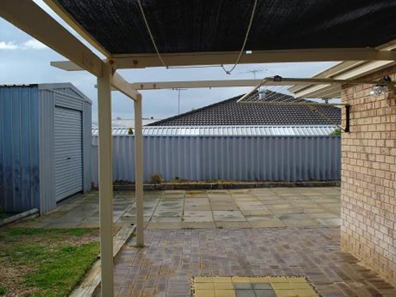 8 Jannali Way, San Remo WA 6210