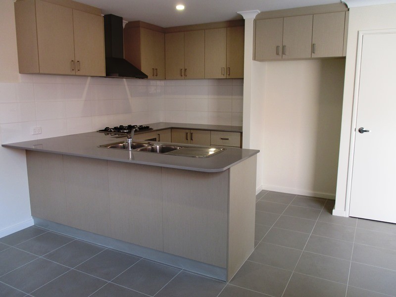 3 Tamarind Lane, Halls Head WA 6210