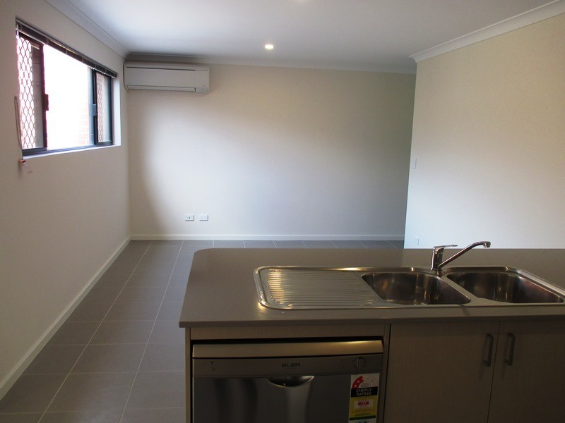 3 Tamarind Lane, Halls Head WA 6210