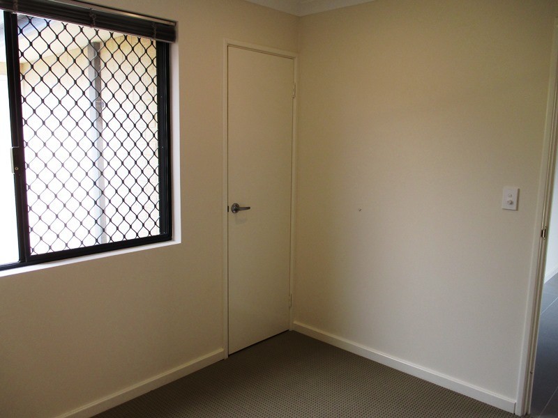 3 Tamarind Lane, Halls Head WA 6210