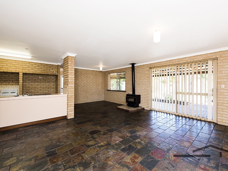 9 Waterfall Cove, Greenfields WA 6210