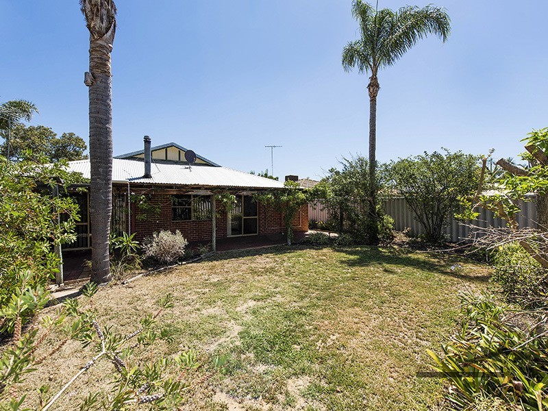 9 Waterfall Cove, Greenfields WA 6210