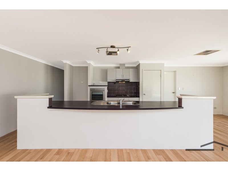 16 Ferncliffe Parkway, Meadow Springs WA 6210