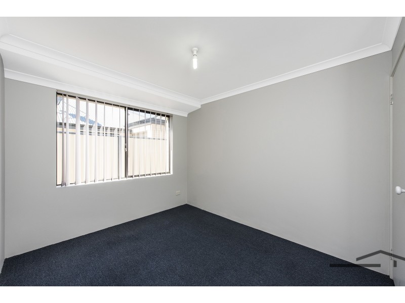 16 Ferncliffe Parkway, Meadow Springs WA 6210