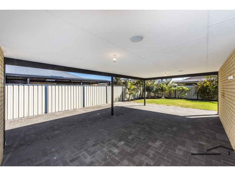 16 Ferncliffe Parkway, Meadow Springs WA 6210