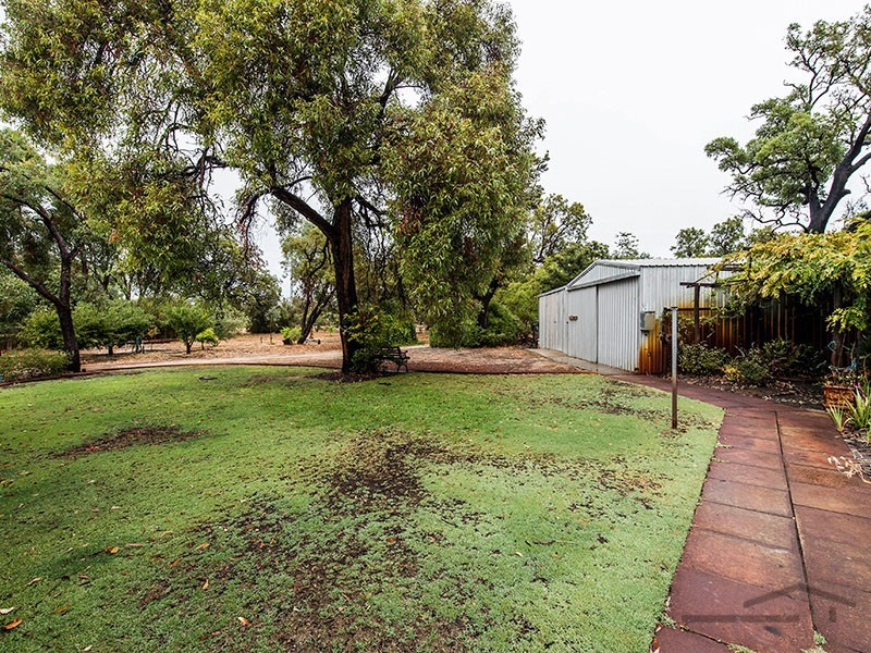 11 Fouracre Court, Stake Hill WA 6181