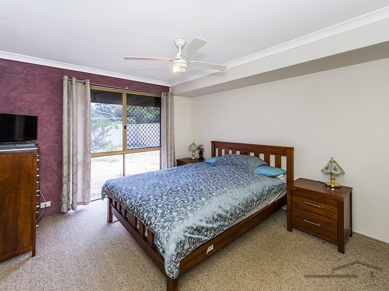 17B Saskatchewan Way, Greenfields WA 6210