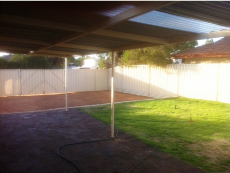 1 Eagle Court, Greenfields WA 6210