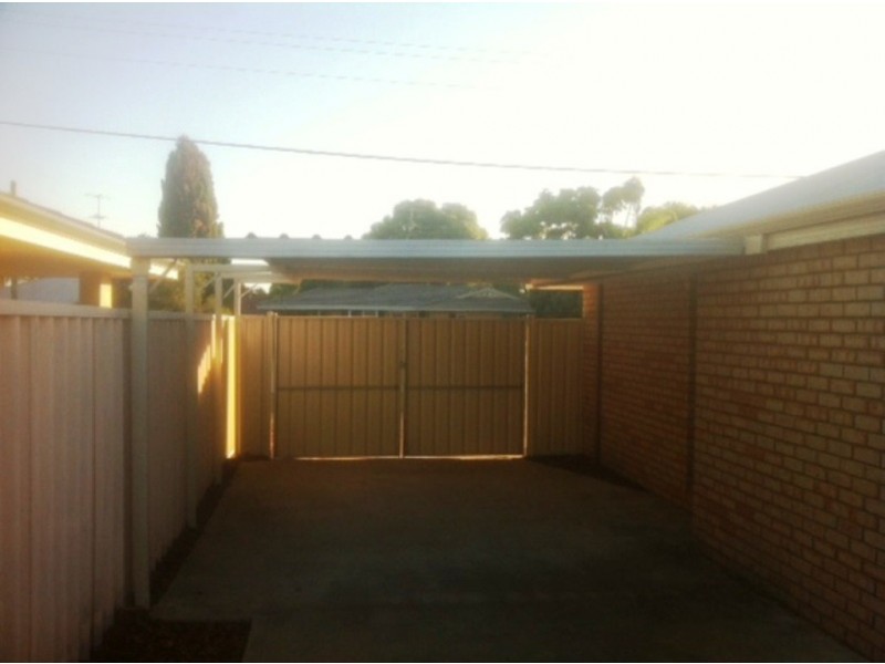 1 Eagle Court, Greenfields WA 6210