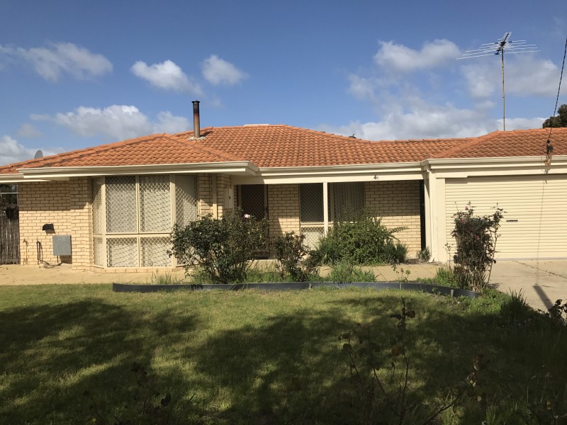 4b  Kiama Court, Greenfields WA 6210