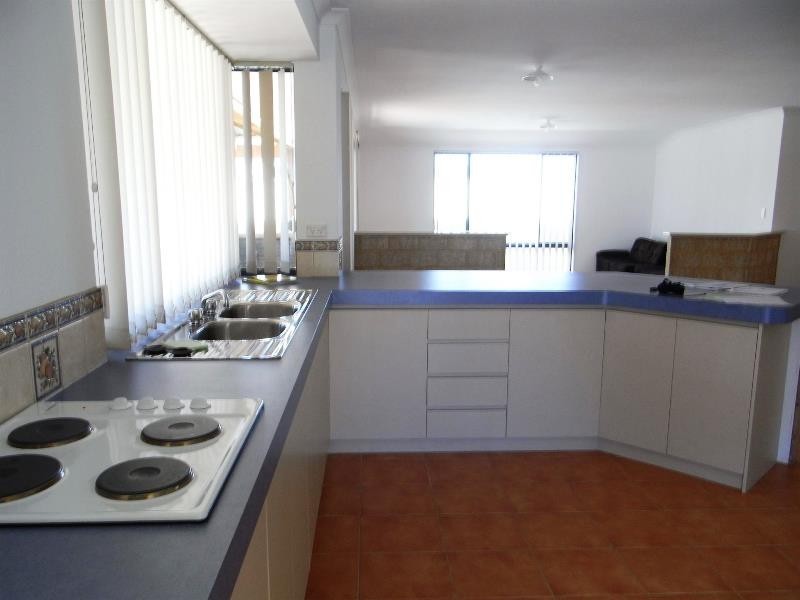 24 Cranbrook Crescent, Dawesville WA 6211