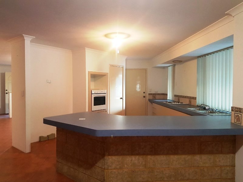 24 Cranbrook Crescent, Dawesville WA 6211