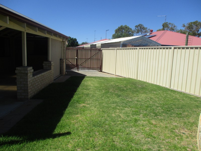 6 Pyrford Ramble, Erskine WA 6210