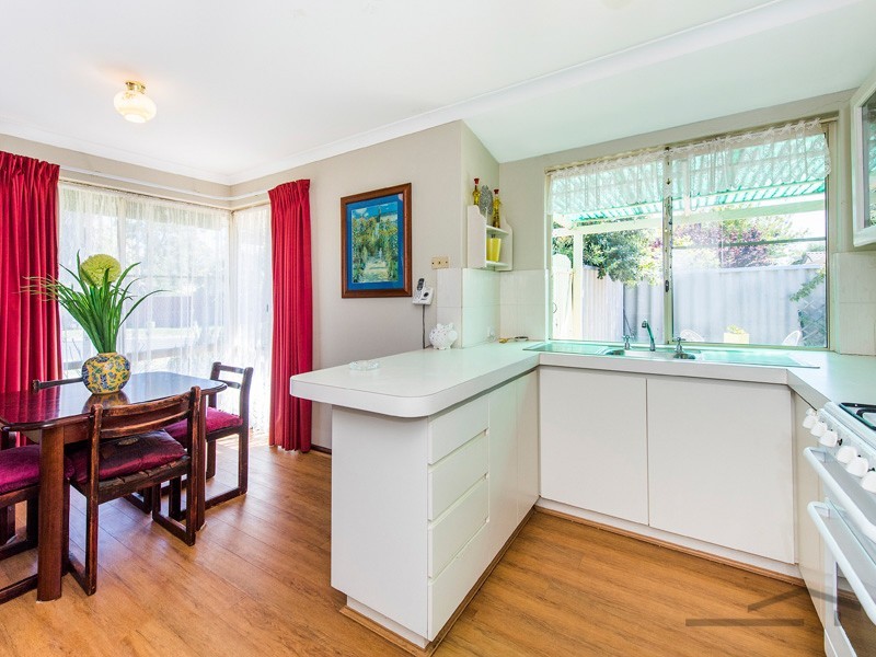 1B Briar Court, Greenfields WA 6210