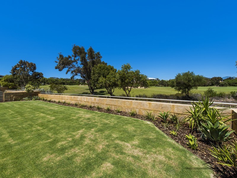 17 Caddadup Retreat, Dawesville WA 6211