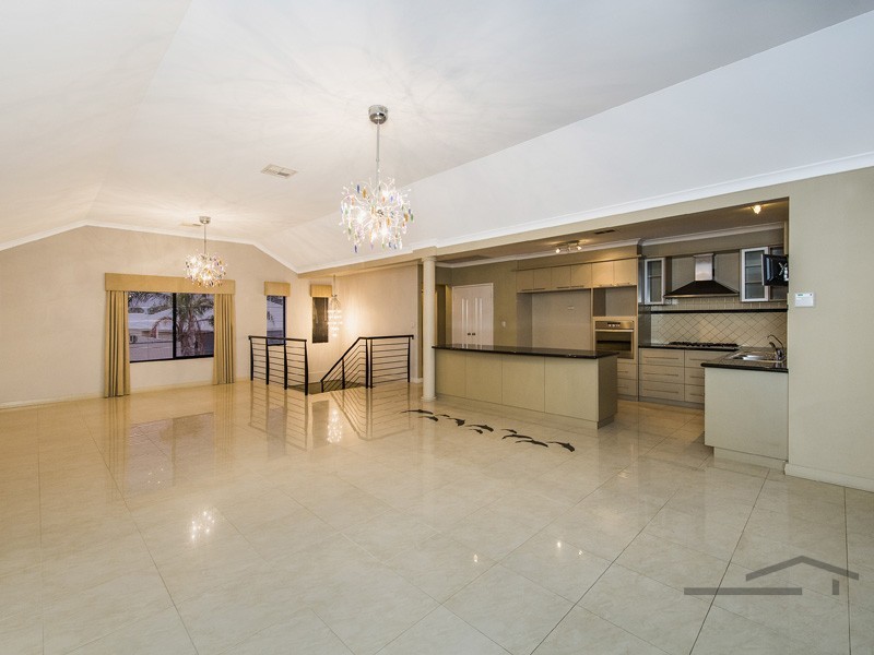 124 Foreshore Drive, Singleton WA 6175