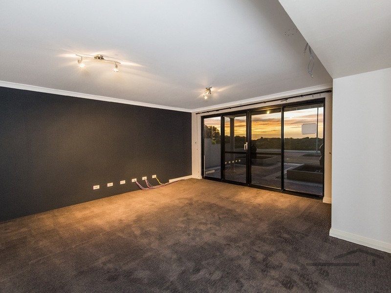 124 Foreshore Drive, Singleton WA 6175