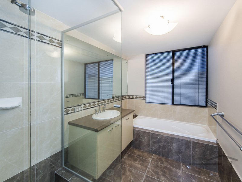 124 Foreshore Drive, Singleton WA 6175