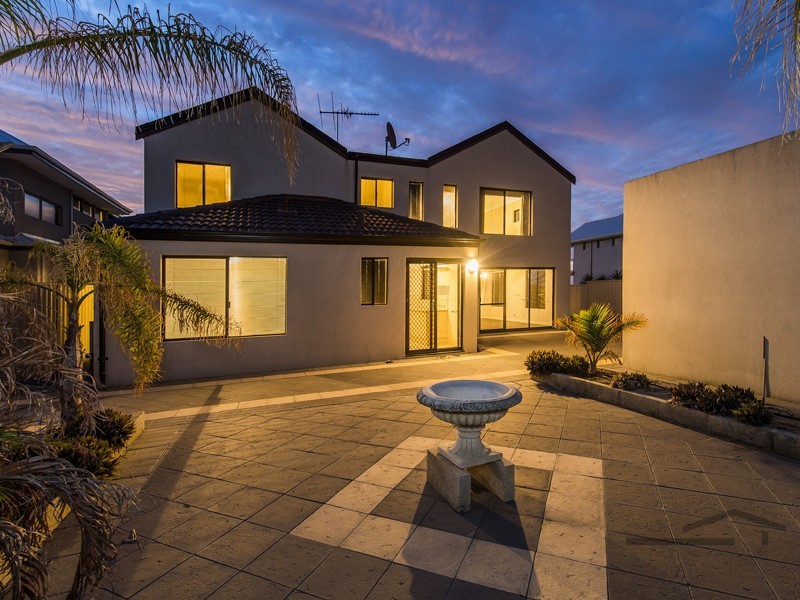 124 Foreshore Drive, Singleton WA 6175