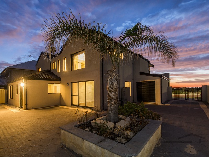 124 Foreshore Drive, Singleton WA 6175