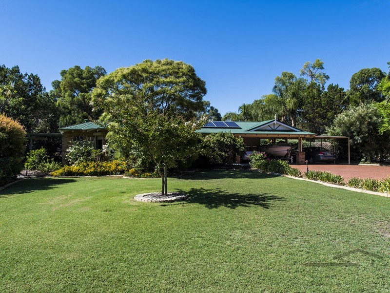 14 Victoria Circle, Greenfields WA 6210