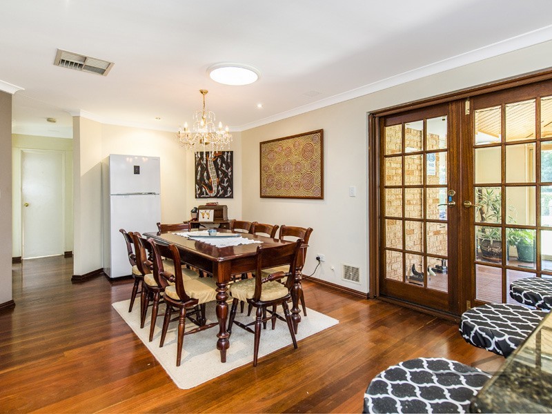 14 Victoria Circle, Greenfields WA 6210