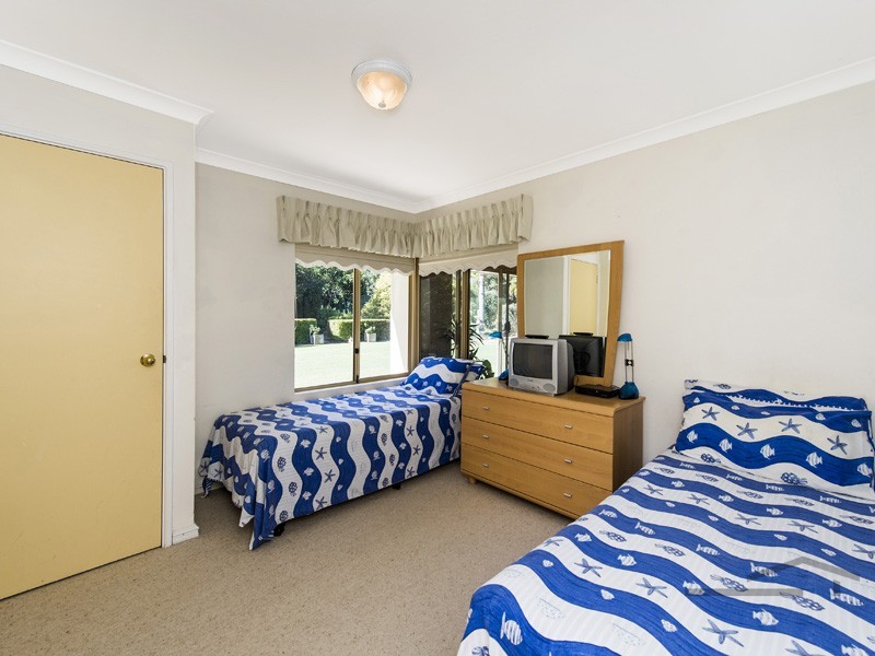 14 Victoria Circle, Greenfields WA 6210