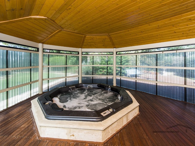 14 Victoria Circle, Greenfields WA 6210