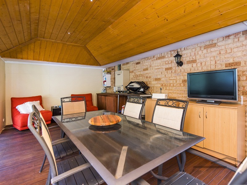 14 Victoria Circle, Greenfields WA 6210