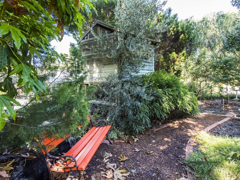 14 Victoria Circle, Greenfields WA 6210