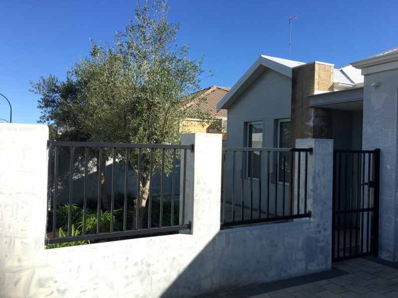 10 Illyarrie Avenue, Falcon WA 6210