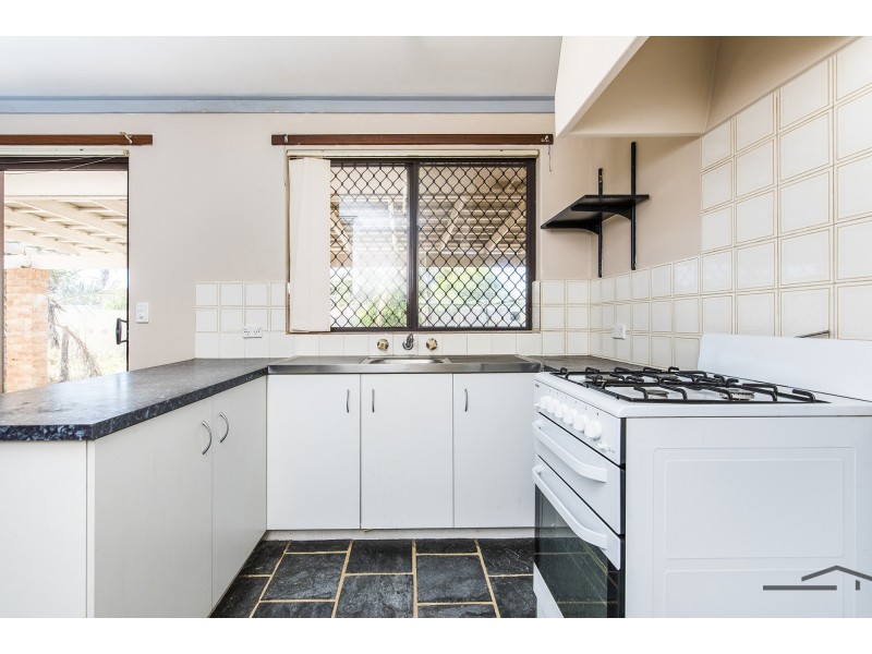 16 Harbord Avenue, Coodanup WA 6210